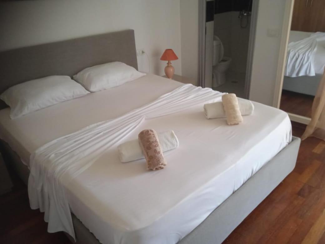 Vila N Dervishi Vlorë Extérieur photo